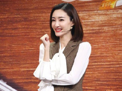 看到王丽坤在这组很开心 团队氛围好好,期待她们仨人的rap