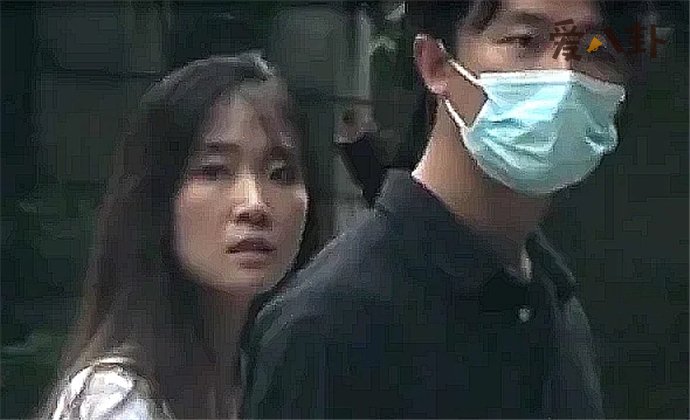 黄轩现任女友是英籍华人