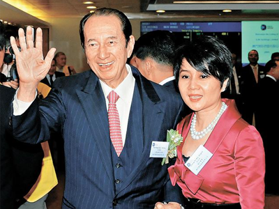 赌王四太梁安琪上位史揭秘 单凭一支舞就跳进豪门了吗