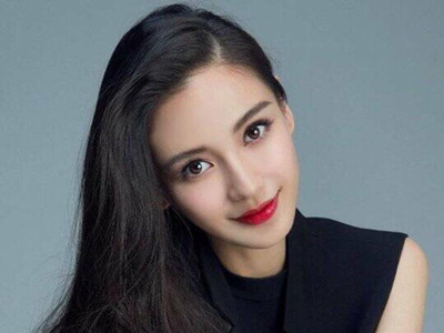 Baby收工晒美照 看起来却很疲惫像是一夜未睡的样子