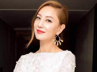 郑希怡蓝盈莹关系如何 拒绝蓝盈莹撒娇真相是怎么样的
