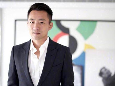 汪小菲约秦昊爬山引发热议 网友:这个梗是翻不过去了吗？