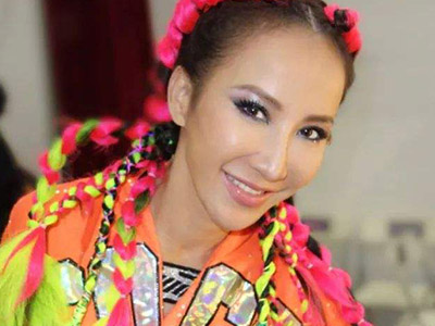 李玟发文疑似否认离婚 悲观文案竟是有感而发？究竟怎么回事
