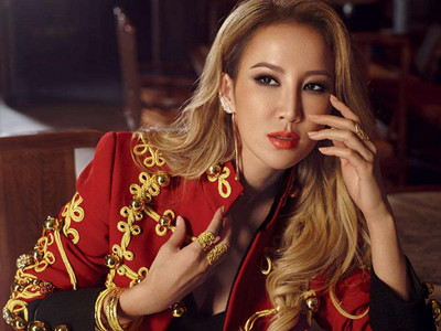 李玟发文疑似否认离婚 李玟和老公竟半年未见面？