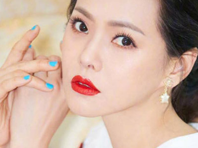 伊能静为什么离婚 秦昊是伊能静婚内出轨的对象？