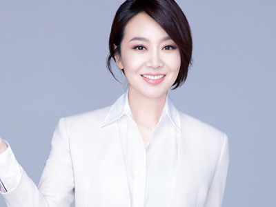 闫妮前夫是谁带着女儿独自生活 揭秘佟掌柜为什么和前夫离婚