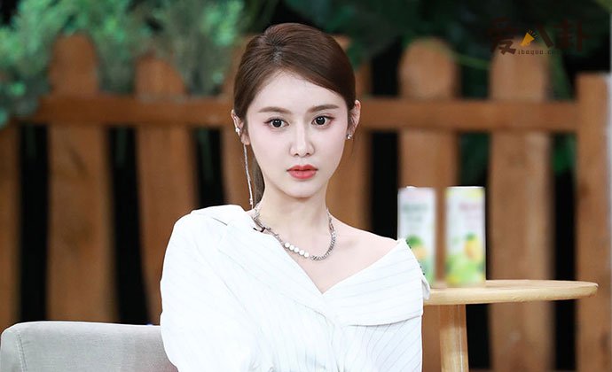 美娜真名叫什么