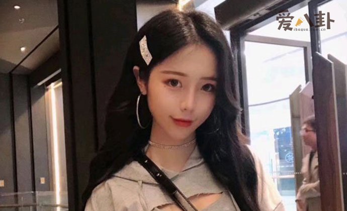 女主播丑曦照片