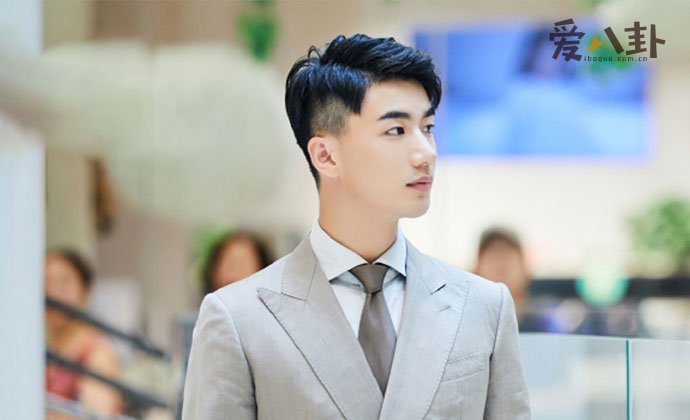 李燊个人资料
