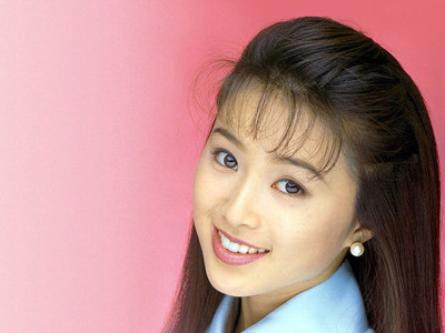 酒井法子的蝴蝶是什么梗 红极一时的女星为何堕落成这样