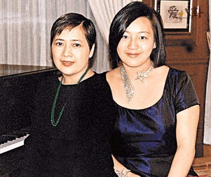 刘銮雄前妻宝咏琴