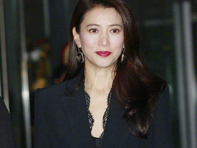 袁咏仪吴镇宇关系 2人频繁互动私下究竟是怎样的关系