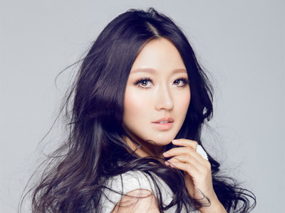 潘阳离婚是不实传闻 潘阳嫁入豪门八年依然深受老公疼爱