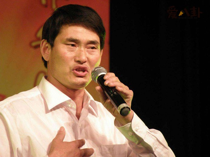 起底大衣哥走红经历