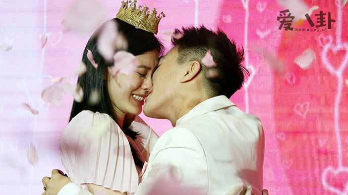 奚梦瑶何猷君感情如何
