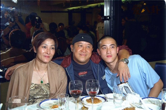 曾志伟妻子朱锡珍个人资料