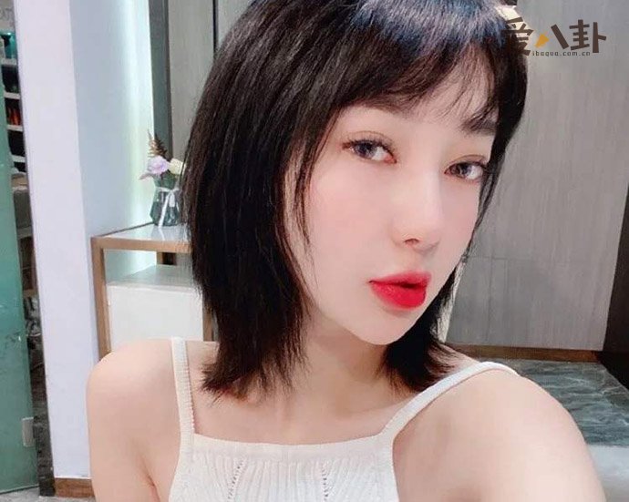 郭美美自曝是黄景瑜前女友