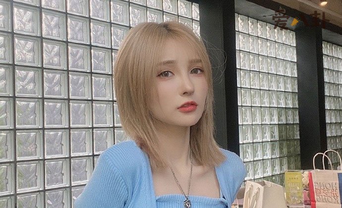 网红何婧婧分手