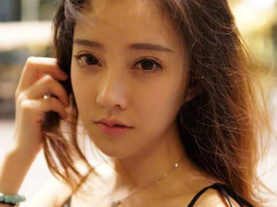 冯提莫给小刚做评审都说了些什么 为何网友对她误解颇大