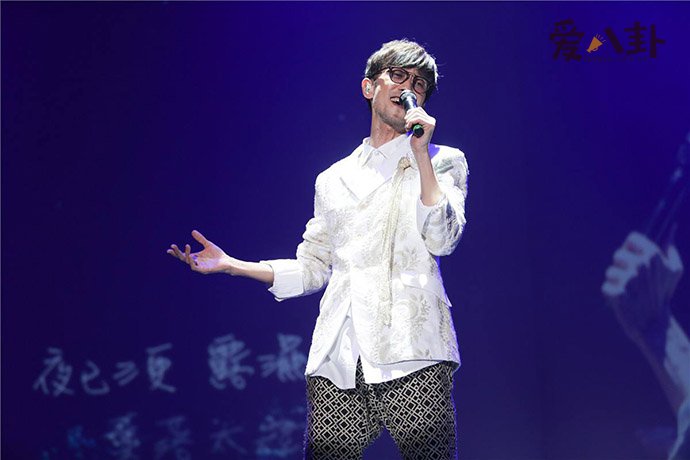 冯提莫给小刚做评审都说了些什么