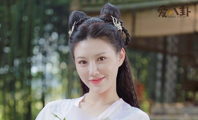 琉璃紫狐是谁演的