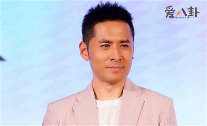 黄征军人家庭出身