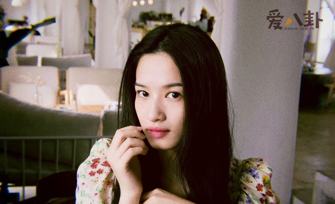 张柏嘉是混血吗