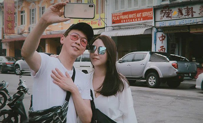 陶喆与老婆江佩蓉合影