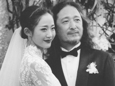 万千惠婚礼大尺度照片 全裸惹争议万千惠嫁大25岁老师
