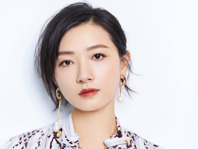 万茜点赞宁静黑评 人淡如菊人设翻车最终还是露出真面目
