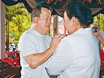 泰国白龙王一生不见两个人 为什么从来不见张国荣和刘嘉玲