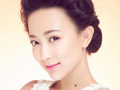演员郝洛钒的老公是谁 曾演过《裸婚时代》里的中介