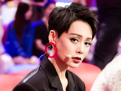 乘风破浪的姐姐总导演秒删 总导演的发文内容是什么