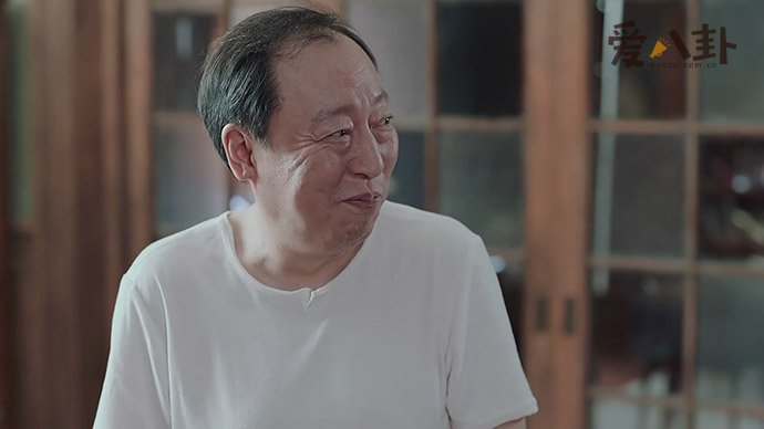 倪大红是倪妮父亲吗