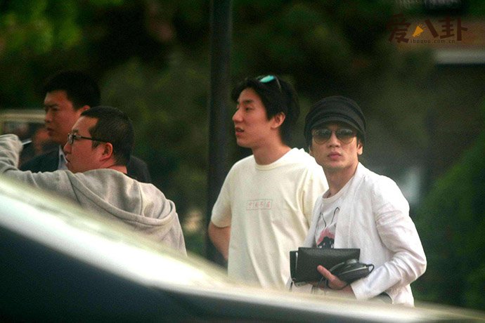 王烁与房祖名