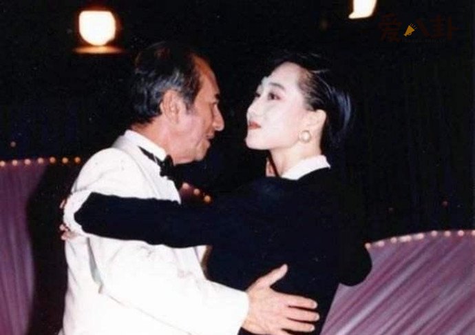 利智和赌王共舞