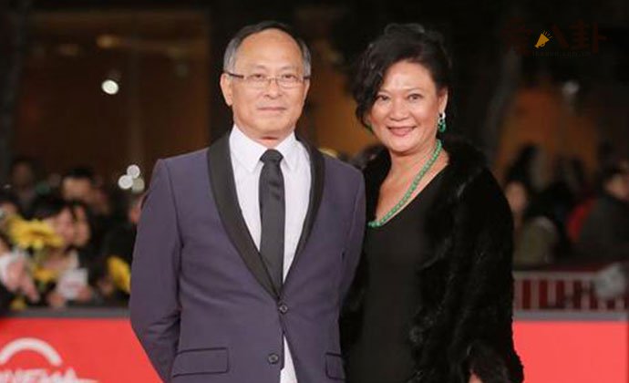 杜琪峰与妻子黄宝玲