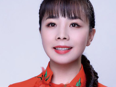 王二妮现在的生活情况怎么样 还有在唱歌吗