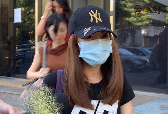 柯以柔离婚
