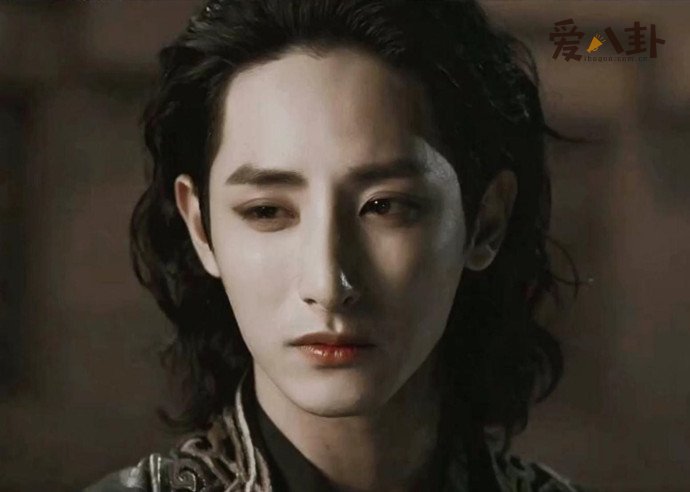 李侑菲李洙赫并不是情侣关系