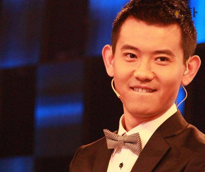 李响工作照片