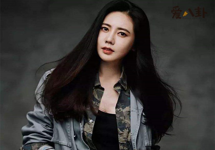秋瓷炫照片