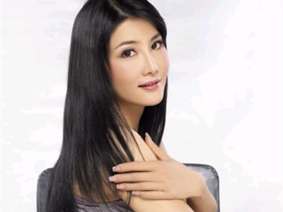 杨丽菁演三级片走红 曾出演《铁齿铜牙纪晓岚》莫愁一角