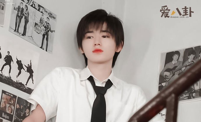 宋亚轩照片