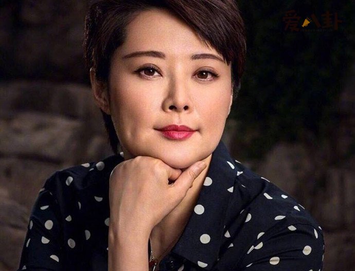 袁立照片