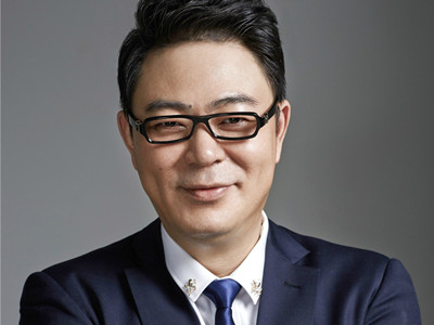 高亚麟个人资料 从演员到导演编剧再到制片人成功转型