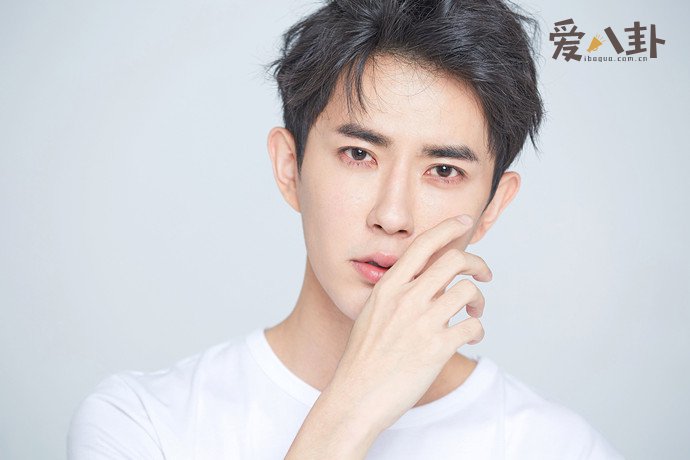 于朦胧被吐槽面瘫