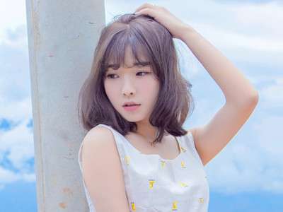 何曼婷和许嵩什么关系 何曼婷被骂忘恩负义怎么回事