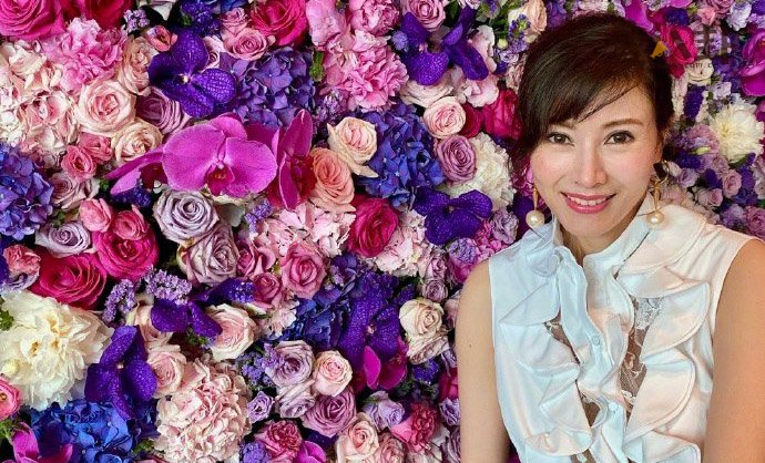 李嘉欣近照