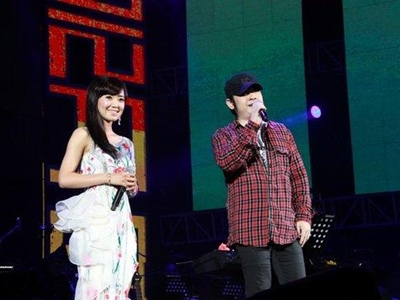 刀郎和女歌手云朵什么关系 两人一直情同父女